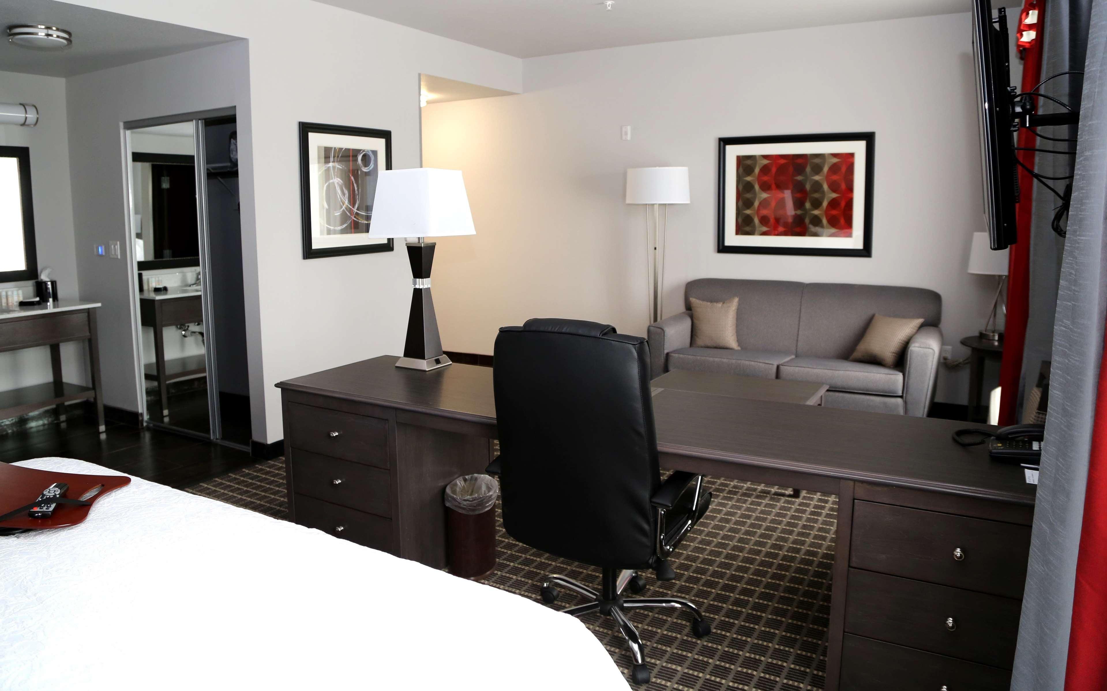 Quality Inn & Suites Pearsall Ngoại thất bức ảnh