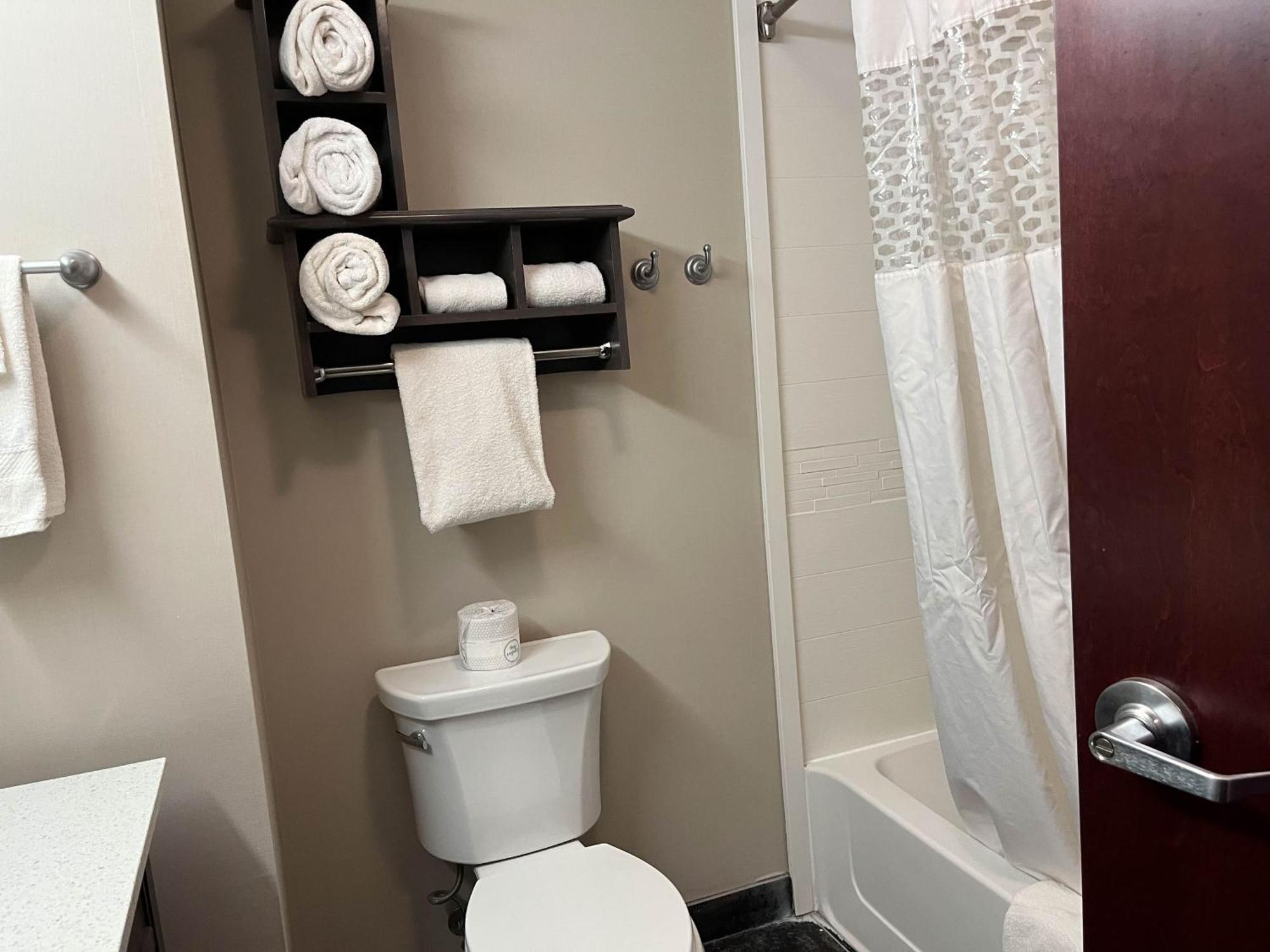 Quality Inn & Suites Pearsall Ngoại thất bức ảnh