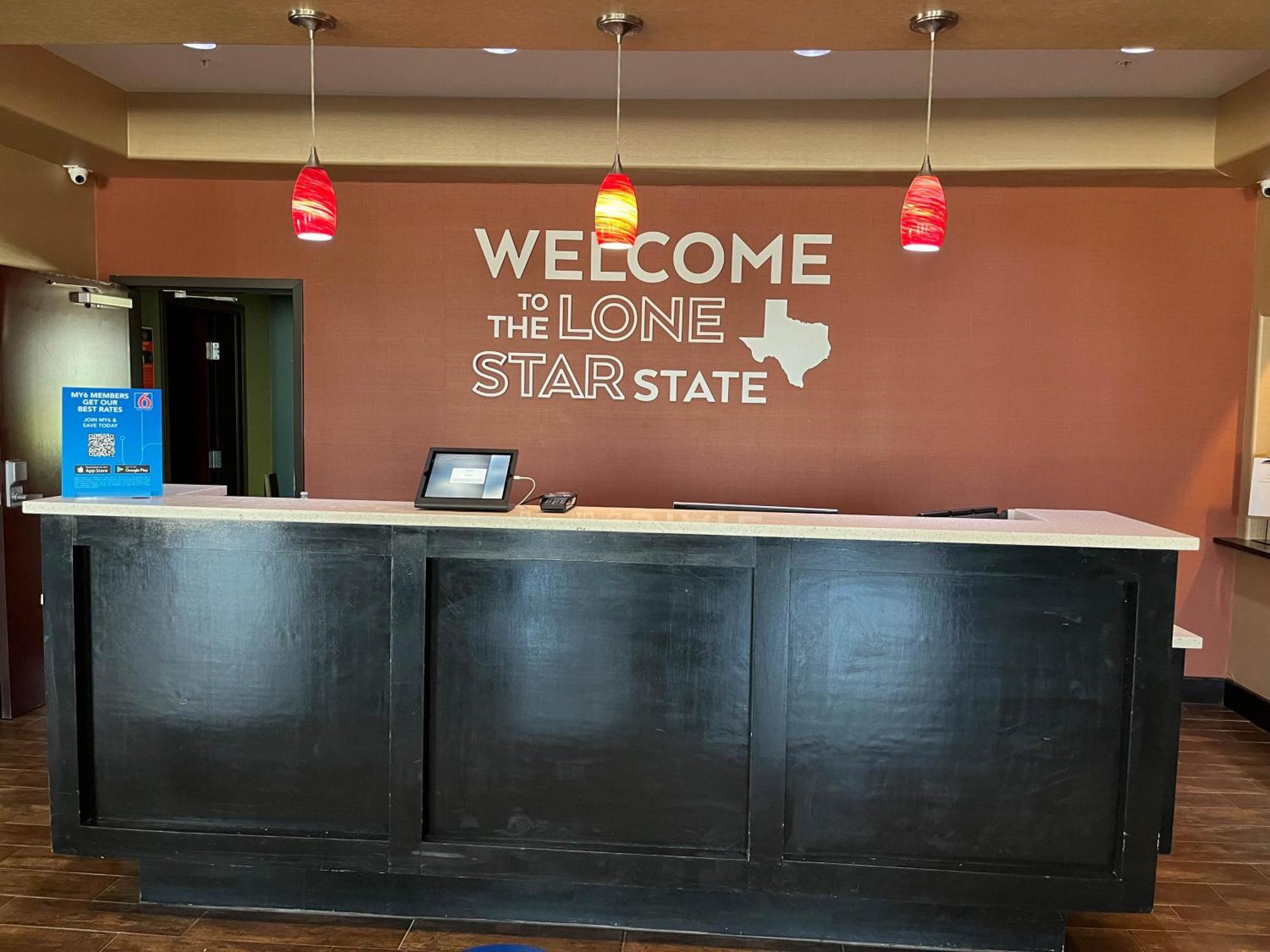 Quality Inn & Suites Pearsall Ngoại thất bức ảnh
