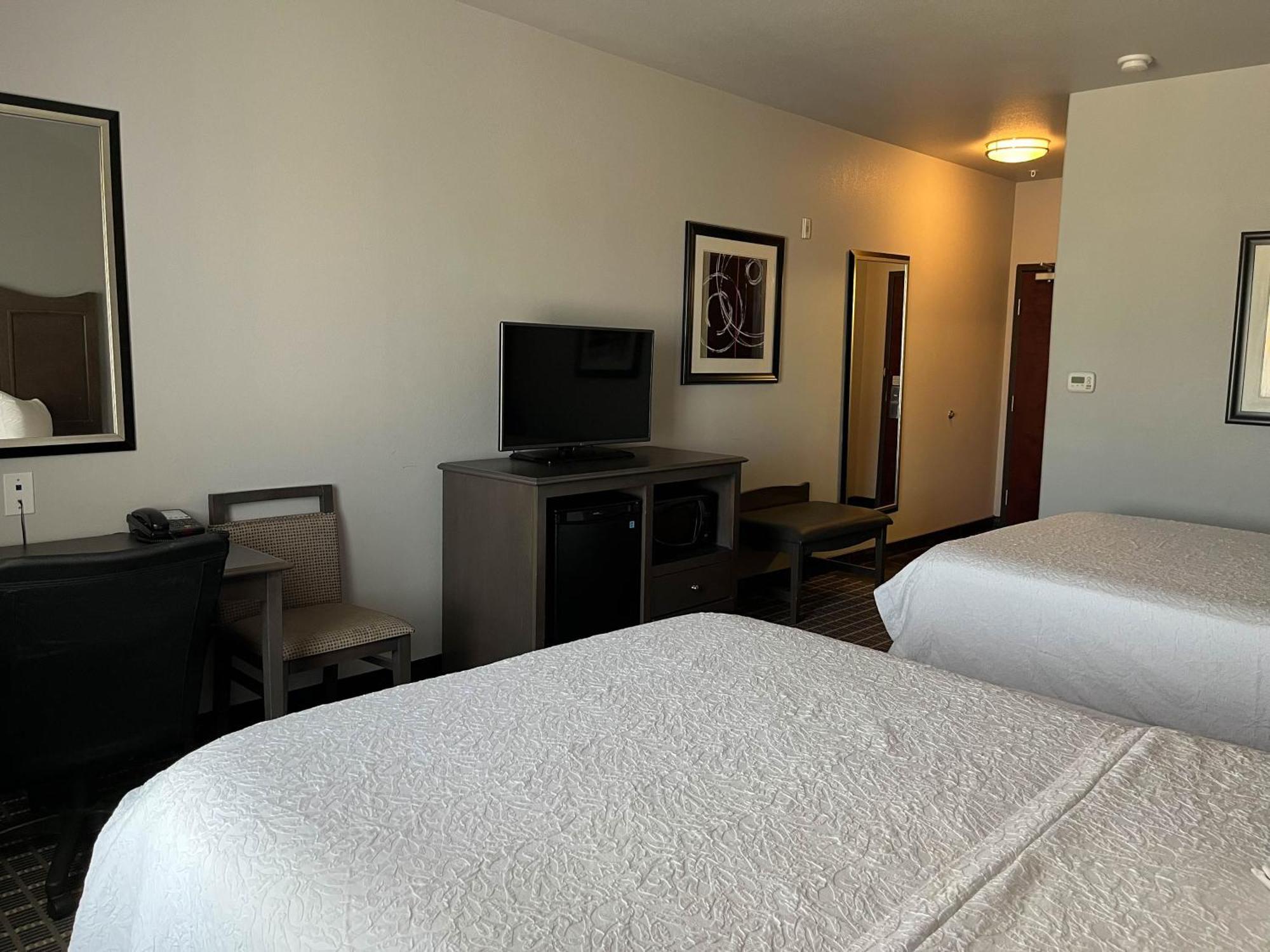 Quality Inn & Suites Pearsall Ngoại thất bức ảnh